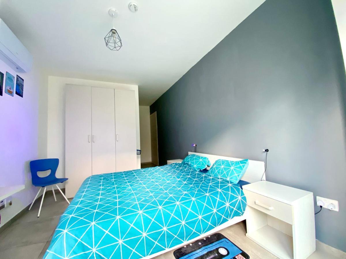 Central- Private En-Suite With Balcony In Shared Residence Pietà エクステリア 写真