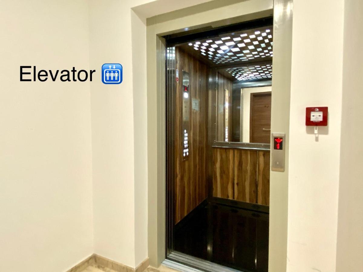 Central- Private En-Suite With Balcony In Shared Residence Pietà エクステリア 写真