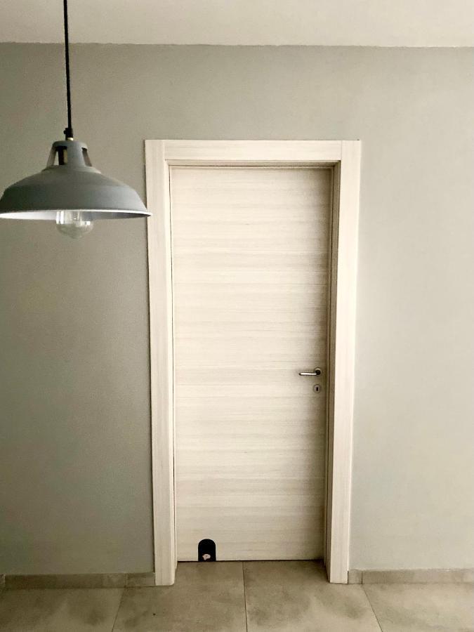 Central- Private En-Suite With Balcony In Shared Residence Pietà エクステリア 写真